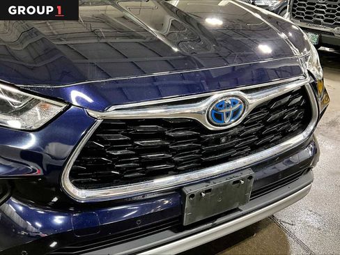 Used 2020 Toyota Highlander Platinum AWD/4WD image 30