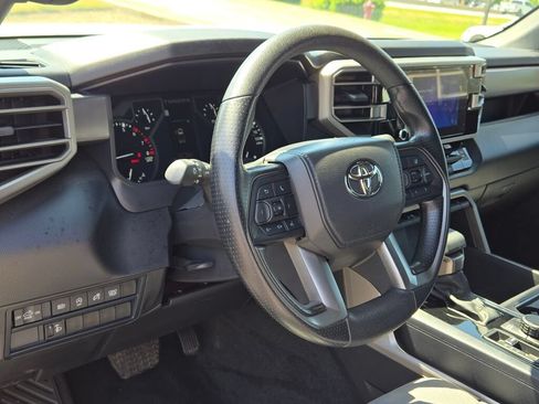 Used 2025 Toyota Tundra SR5 AWD/4WD image 25