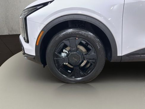 New 2026 Kia Sportage X-Line w/ X-Line Technology Package image 12