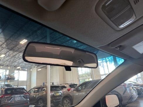 Used 2010 Toyota Corolla LE image 12