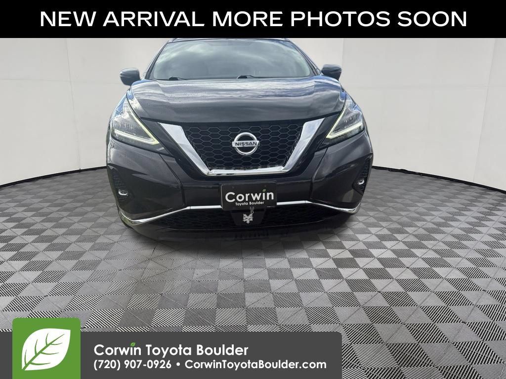 Used 2019 Nissan Murano SV w/ Premium Package AWD/4WD image 2