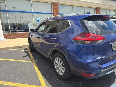 Used 2020 Nissan Rogue SV AWD/4WD image 6