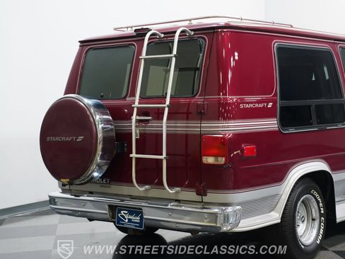 Used 1990 Chevrolet G20 image 24