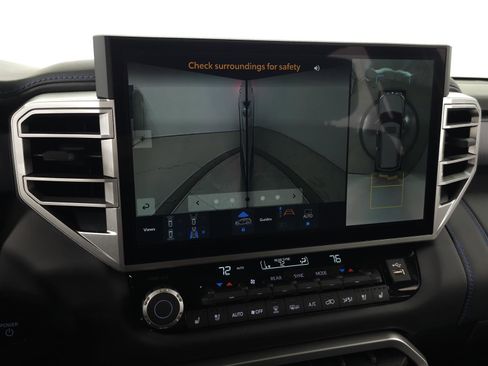 Used 2025 Toyota Sequoia Platinum image 33