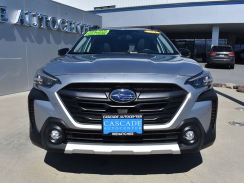 Used 2023 Subaru Outback Limited AWD/4WD image 10