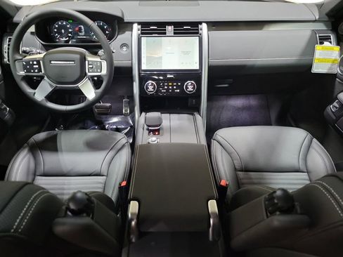 New 2026 Land Rover Discovery Dynamic SE AWD/4WD image 25