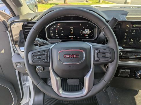 New 2026 GMC Sierra 1500 SLE w/ X31 Off-Road Package image 16