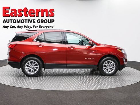 Used 2019 Chevrolet Equinox LT w/ Sun & Navigation Package AWD/4WD image 4
