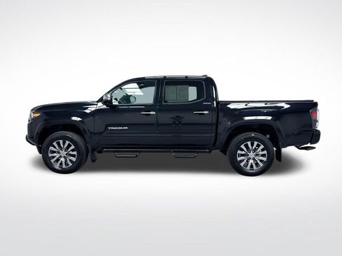 Certified 2022 Toyota Tacoma Limited AWD/4WD image 12