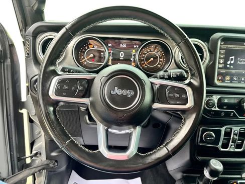 Used 2021 Jeep Wrangler Unlimited Sahara w/ Uconnect 4C Nav & Sound Group AWD/4WD image 14