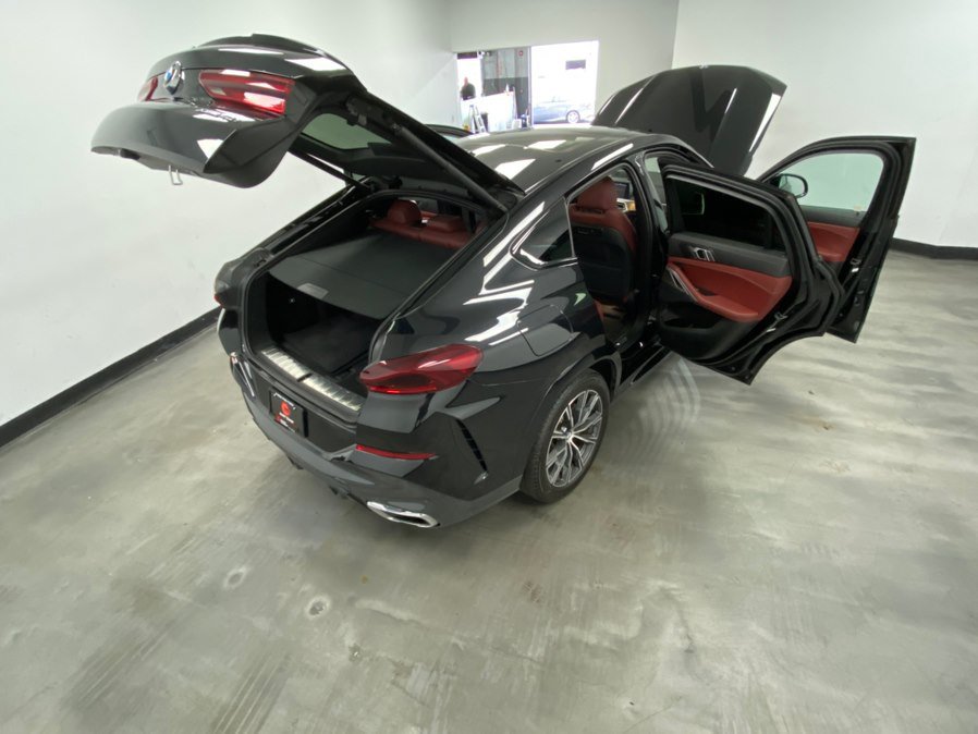 Used 2022 BMW X6 xDrive40i w/ M Sport Package AWD/4WD image 53
