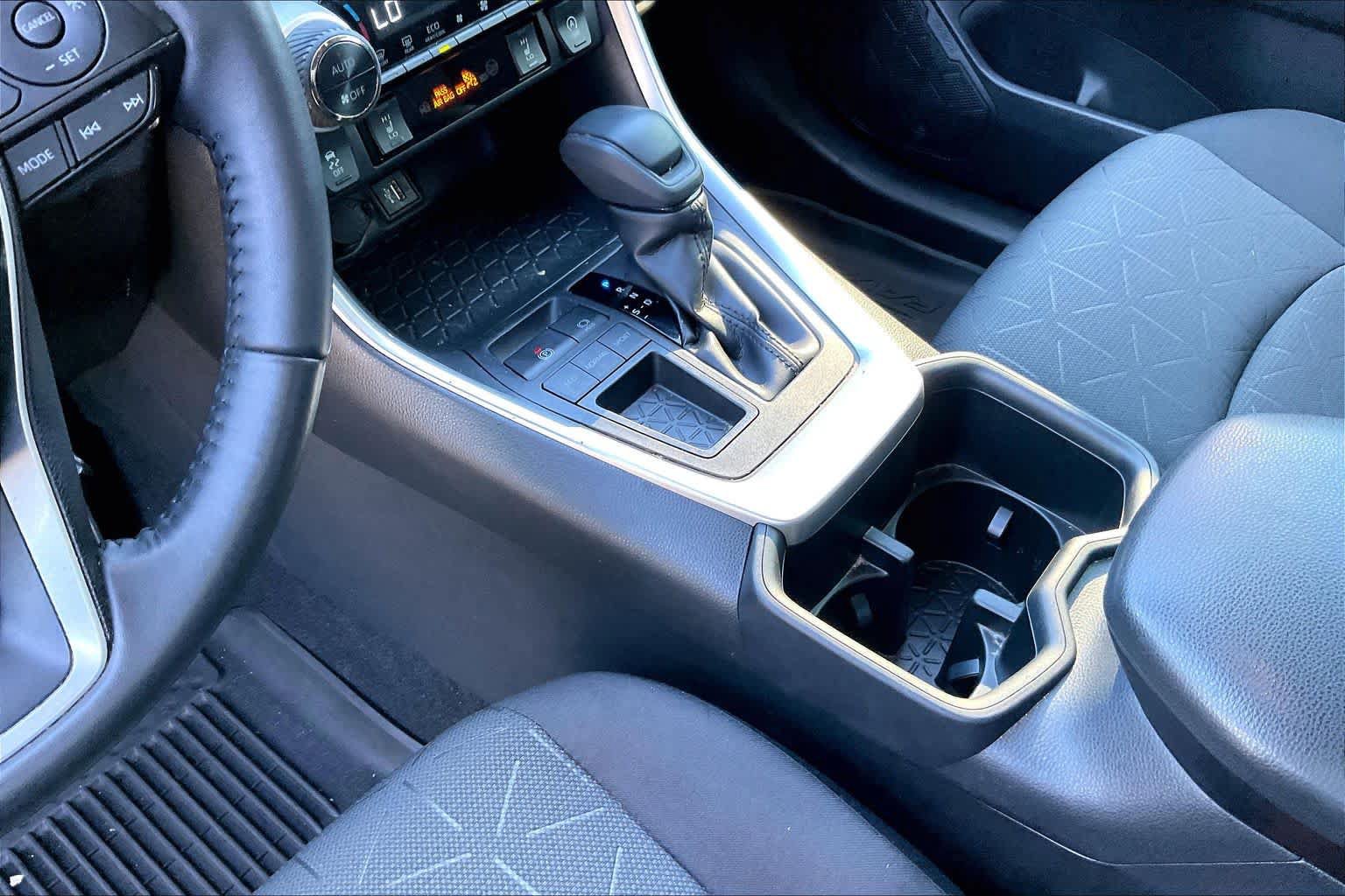 Certified 2023 Toyota RAV4 XLE w/ Convenience Package FWD image 16