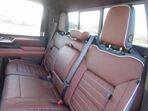 New 2026 GMC Sierra 2500 Denali Ultimate AWD/4WD image 15