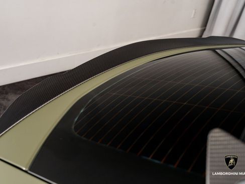 Used 2024 Lamborghini Urus Performante image 3