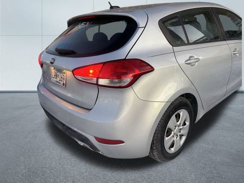 Used 2017 Kia Forte LX image 8