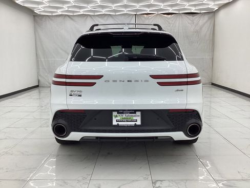 Used 2023 Genesis GV70 2.5T w/ Sport Prestige Package AWD/4WD image 12