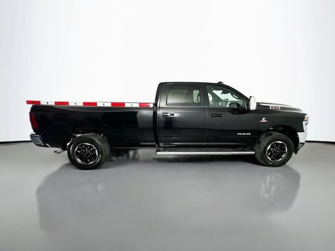 Used 2025 RAM 3500 Laramie AWD/4WD image 8