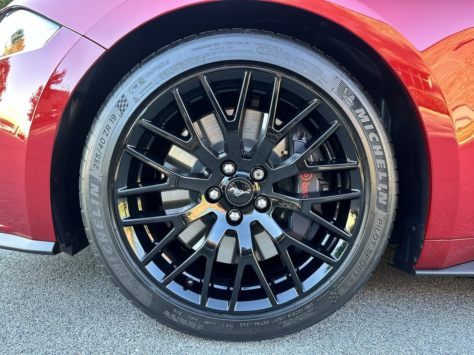 Used 2019 Ford Mustang GT Premium w/ GT Performance Package RWD image 24