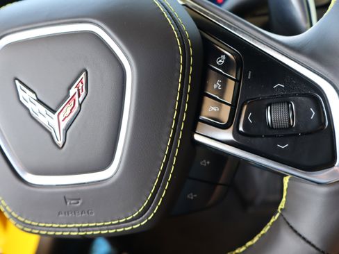 Used 2026 Chevrolet Corvette Stingray Premium Conv w/ Z51 Performance Package RWD image 19