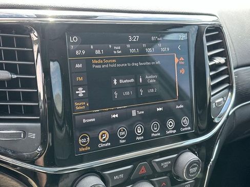 Used 2020 Jeep Grand Cherokee Summit AWD/4WD image 12