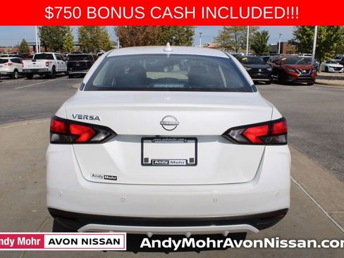 New 2025 Nissan Versa SV w/ Trunk Package image 4
