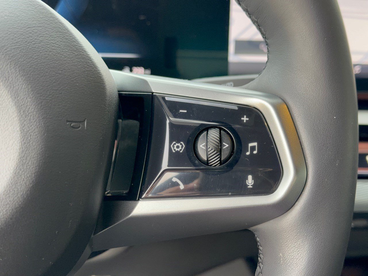Certified 2026 BMW i5 eDrive40 RWD image 19