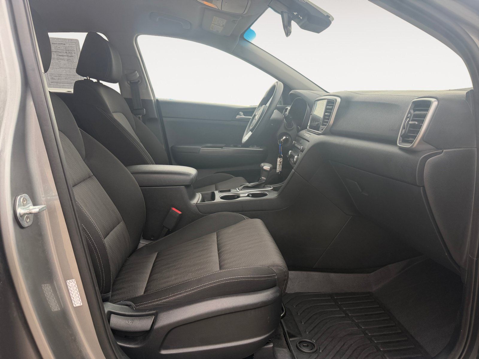 Used 2021 Kia Sportage LX FWD image 15