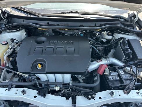 Used 2017 Toyota Corolla iM FWD image 27