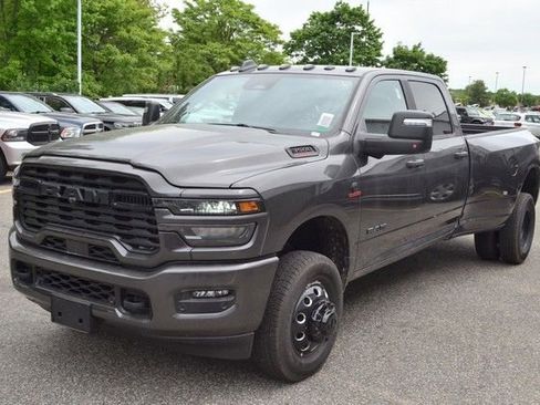 New 2026 RAM 3500 Big Horn AWD/4WD image 4