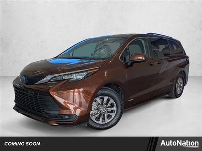 Used 2021 Toyota Sienna LE