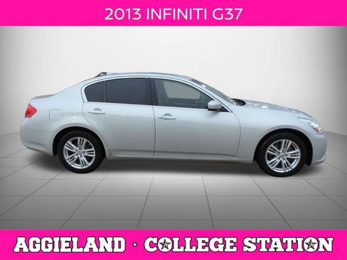Used 2013 INFINITI G37 x Sedan w/ Premium Pkg AWD/4WD image 2