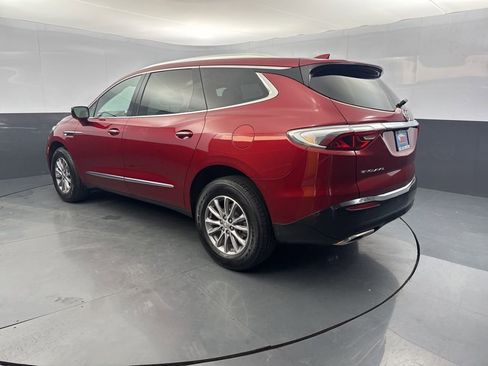 Used 2024 Buick Enclave Premium image 3