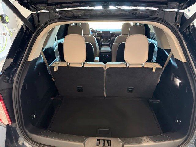 Used 2022 Ford Explorer Limited w/ Equipment Group 301A AWD/4WD image 19