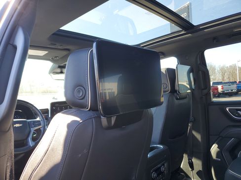 Used 2023 Chevrolet Tahoe Premier w/ Advanced Technology Package image 30