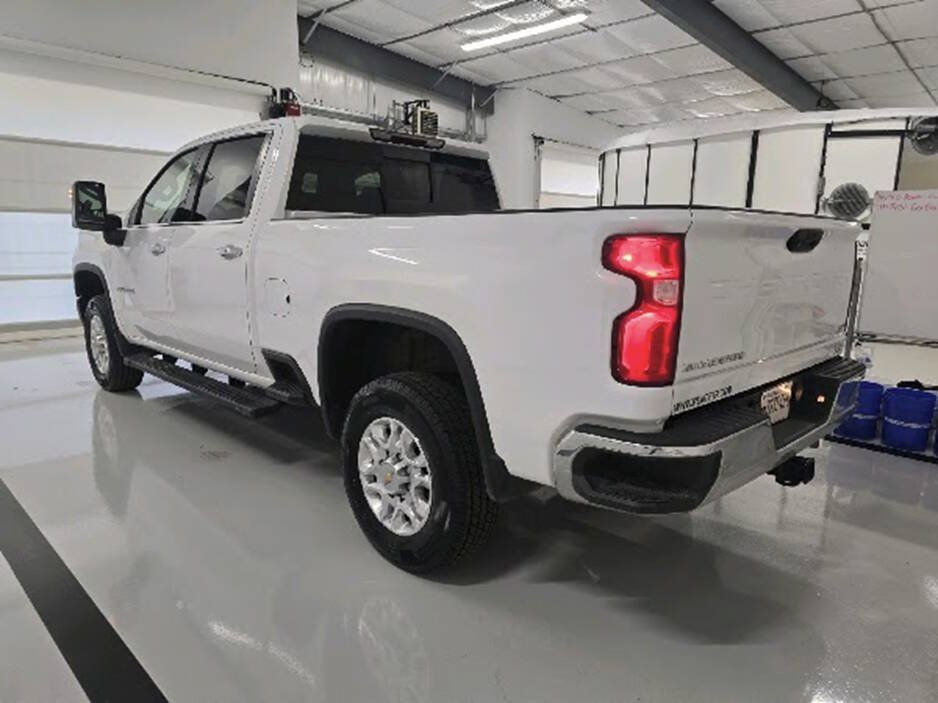 Used 2022 Chevrolet Silverado 2500 LTZ w/ LTZ Plus Package AWD/4WD image 7