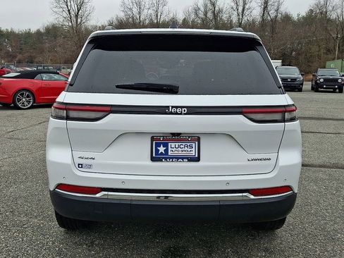 Used 2023 Jeep Grand Cherokee Laredo w/ Luxury Tech Group I image 10