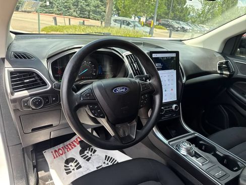 Certified 2023 Ford Edge SE w/ Black Appearance Package AWD/4WD image 15