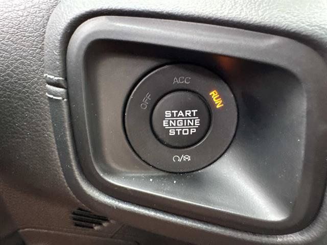 Used 2024 Jeep Wrangler Unlimited Sahara w/ Safety Group AWD/4WD image 16