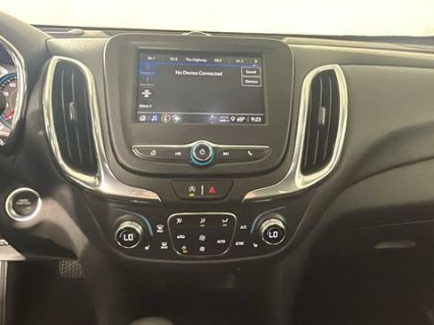 Used 2023 Chevrolet Equinox LT FWD image 23