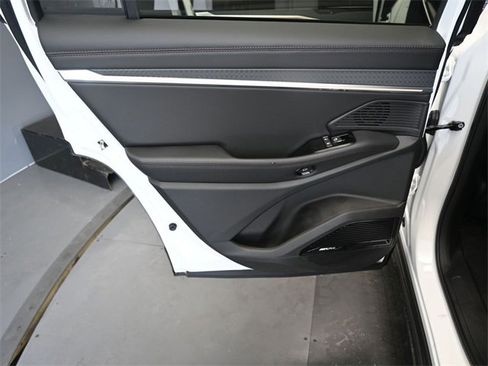 New 2025 Jeep Wagoneer S Limited image 33