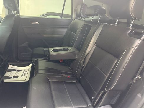 Used 2021 Volkswagen Atlas SE image 26