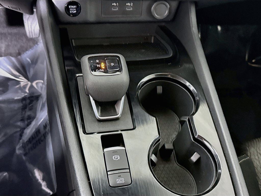 Certified 2025 Nissan Rogue SV FWD image 10