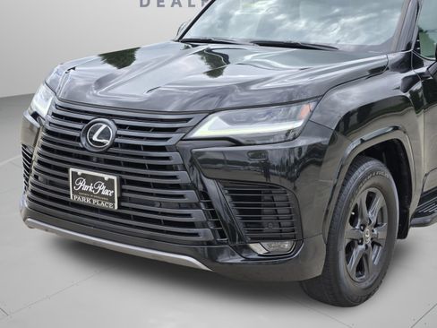 Used 2023 Lexus LX 600 4WD w/ Appearance Package image 35