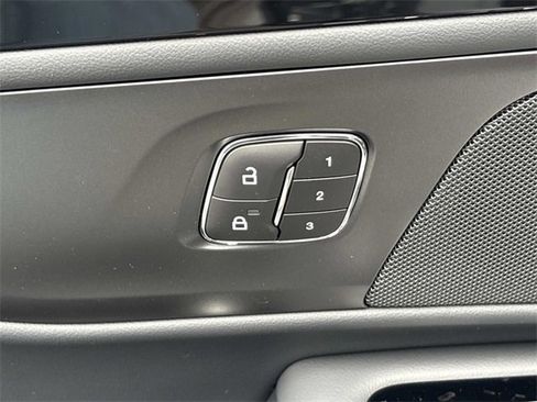 New 2026 Lincoln Nautilus Reserve w/ Jet Appearance Package image 21