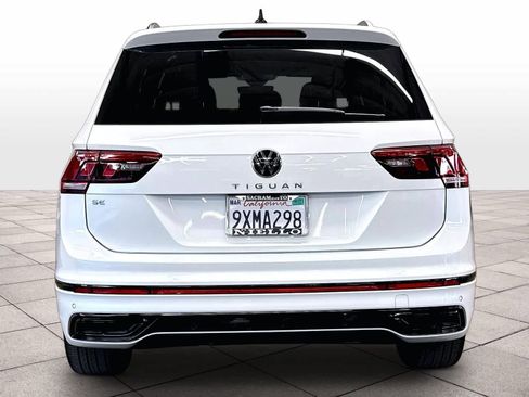 Used 2024 Volkswagen Tiguan SE R-Line FWD image 8