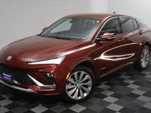 Used 2025 Buick Envista Avenir image 2