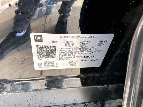 Used 2025 GMC Acadia Elevation image 32