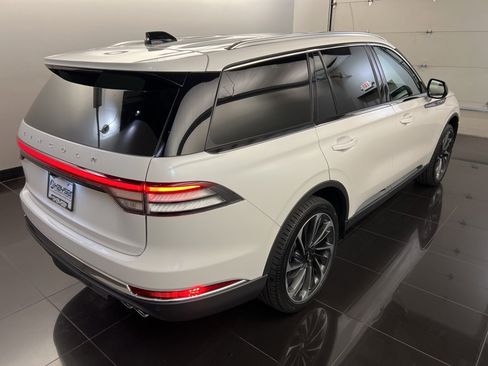 New 2026 Lincoln Aviator Reserve image 6