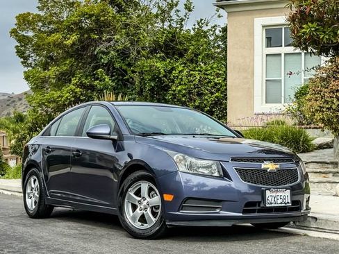 Used 2013 Chevrolet Cruze LT w/ Technology Package FWD image 15