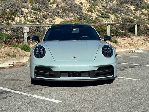 Certified 2025 Porsche 911 Carrera image 11